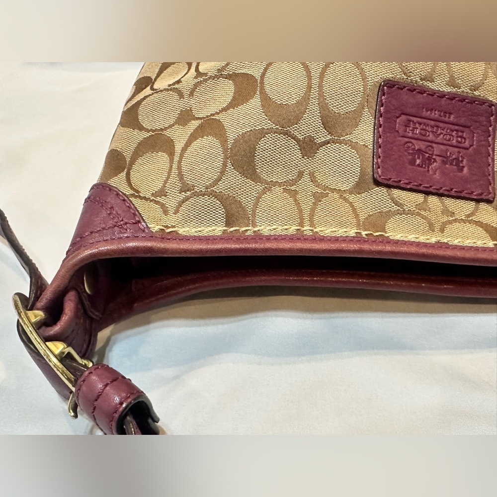 Coach Signature Monogram Canvas and Leather Hobo Shoulder Crossbody bag - Picture 9 of 14